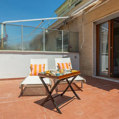 Molo Angioino Apartment Naples